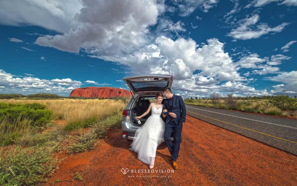 Australia Uluru Ayers Rock prewedding photography wedding Blessed Vision 澳大利亚 乌鲁鲁 澳洲 婚纱照 墨尔本 婚纱摄影 婚纱照 婚礼视频 (1 of 33)