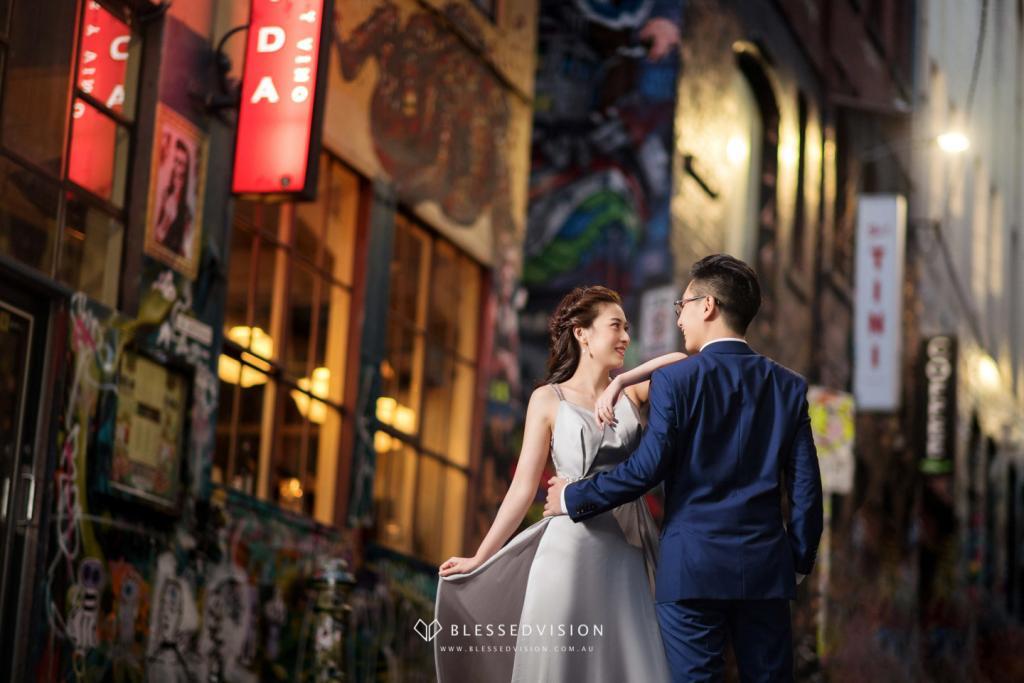 Hosier Lane 涂鸦街 Prewedding Wedding Photography Melbourne Syndey Australia 墨尔本 婚纱摄影 婚纱照 蜜月照 旅拍 悉尼 澳大利亚 (1 of 5)