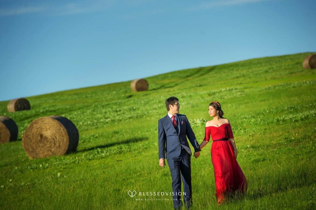 Grass hay Prewedding Wedding Photography Melbourne Sydndey Australia (16 of 16)